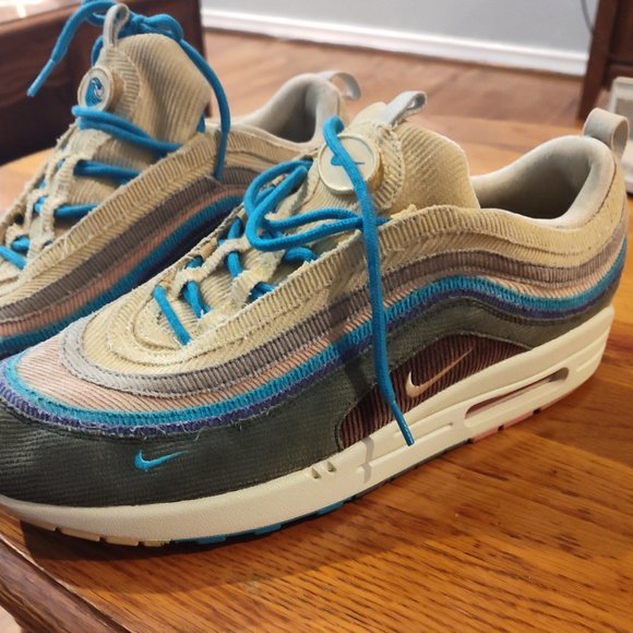 97 Sean Witherspoon's air max
